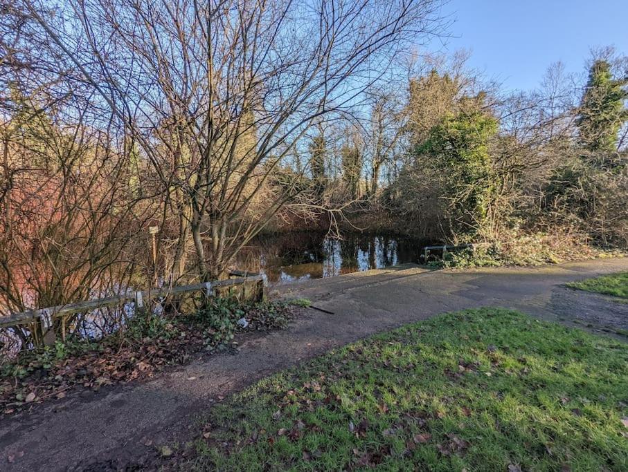 The Kilsyth,Detached Bungalow Warrington Eksteriør bilde