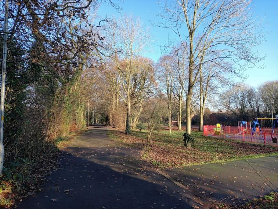 The Kilsyth,Detached Bungalow Warrington Eksteriør bilde