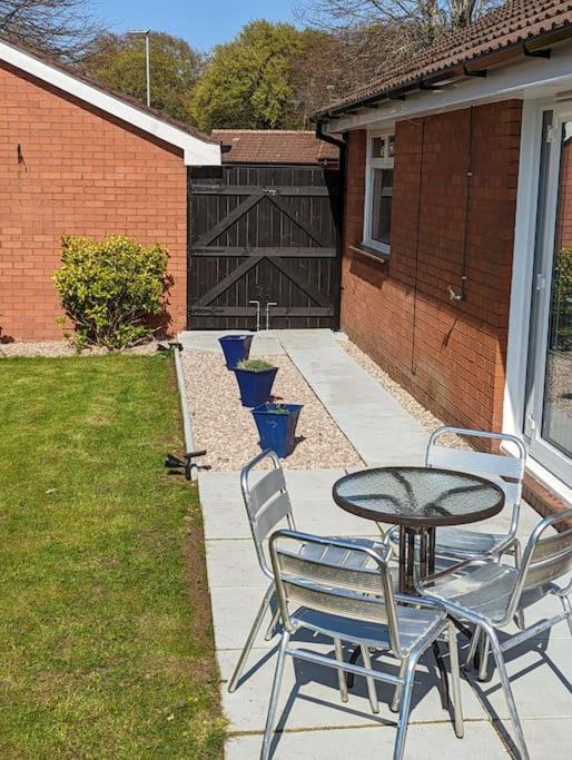 The Kilsyth,Detached Bungalow Warrington Eksteriør bilde